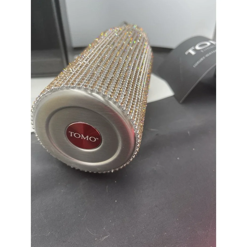 TOMO Luxury Water Bottle In Box 25oz In Gold Sky New In Box Crystals.(43) - Picture 7 of 9
